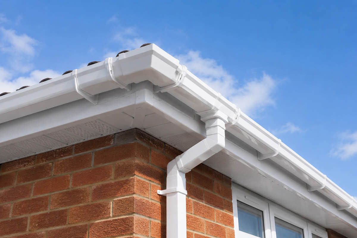 cleaned soffits fascias gutters and downpipe 1
